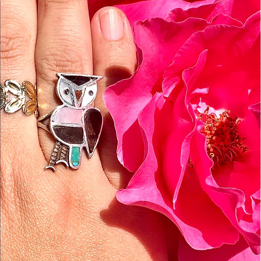 ⭐️💲SOLD💲⭐️ Vintage Sterling Silver & Stones Navajo Owl Ring - Picture 6 of 16